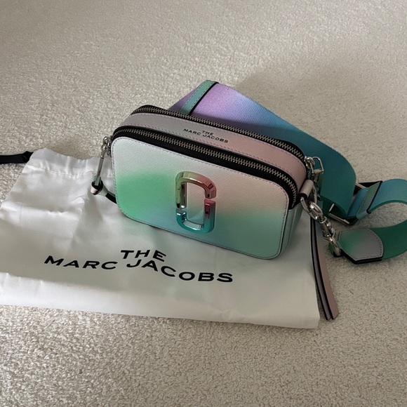 Marc Jacobs Handbags - Marc Jacobs snapshot bag